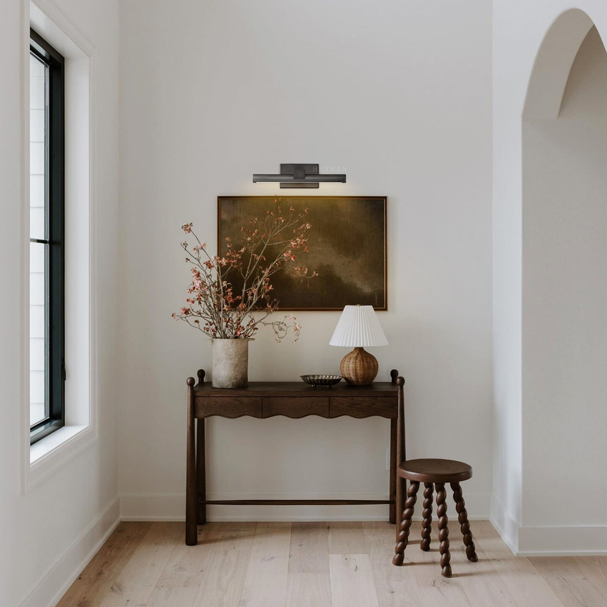 Vela Round Picture Light