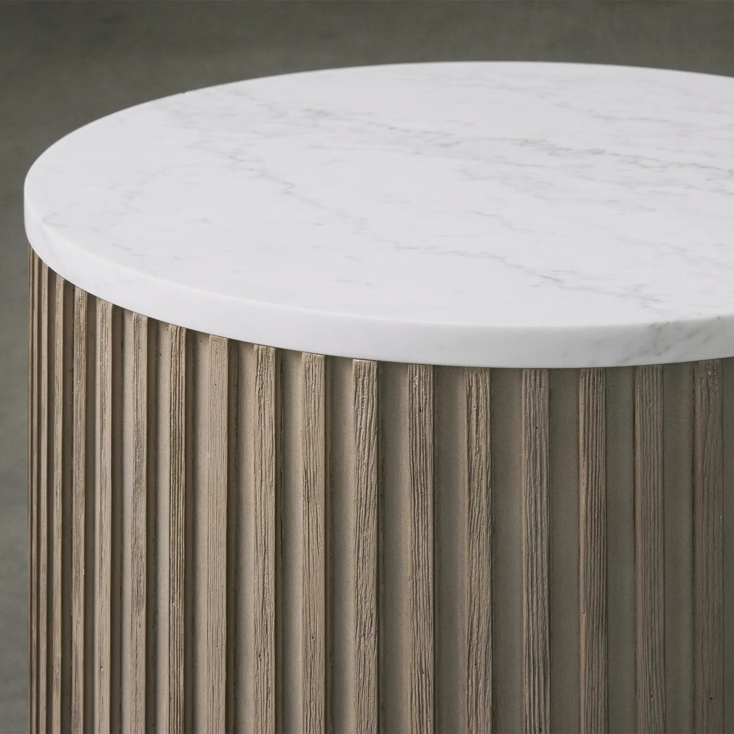 Arden End Table in Oak