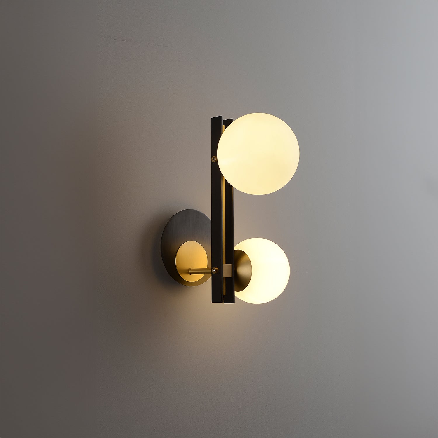 Planeta Wall Lamp