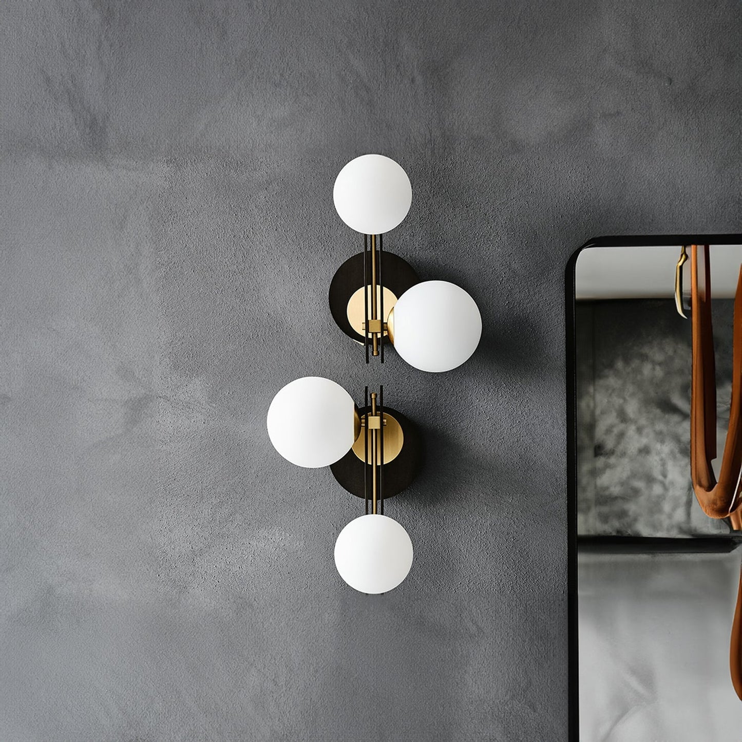 Planeta Wall Lamp