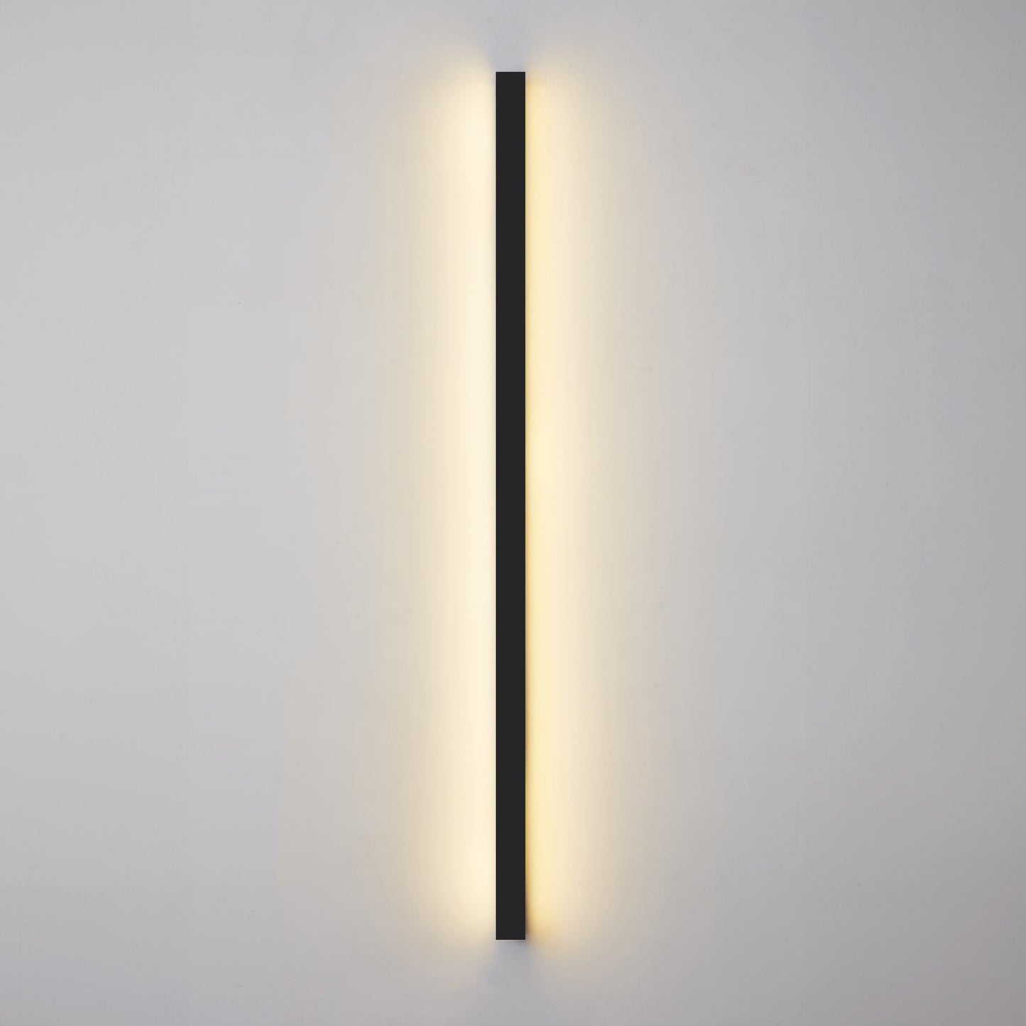Tratto Wall Light