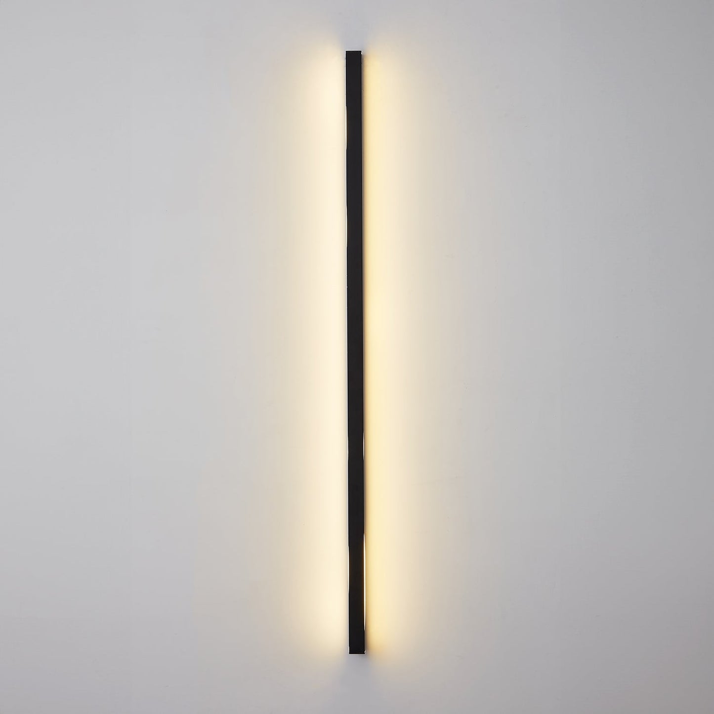 Tratto Wall Light