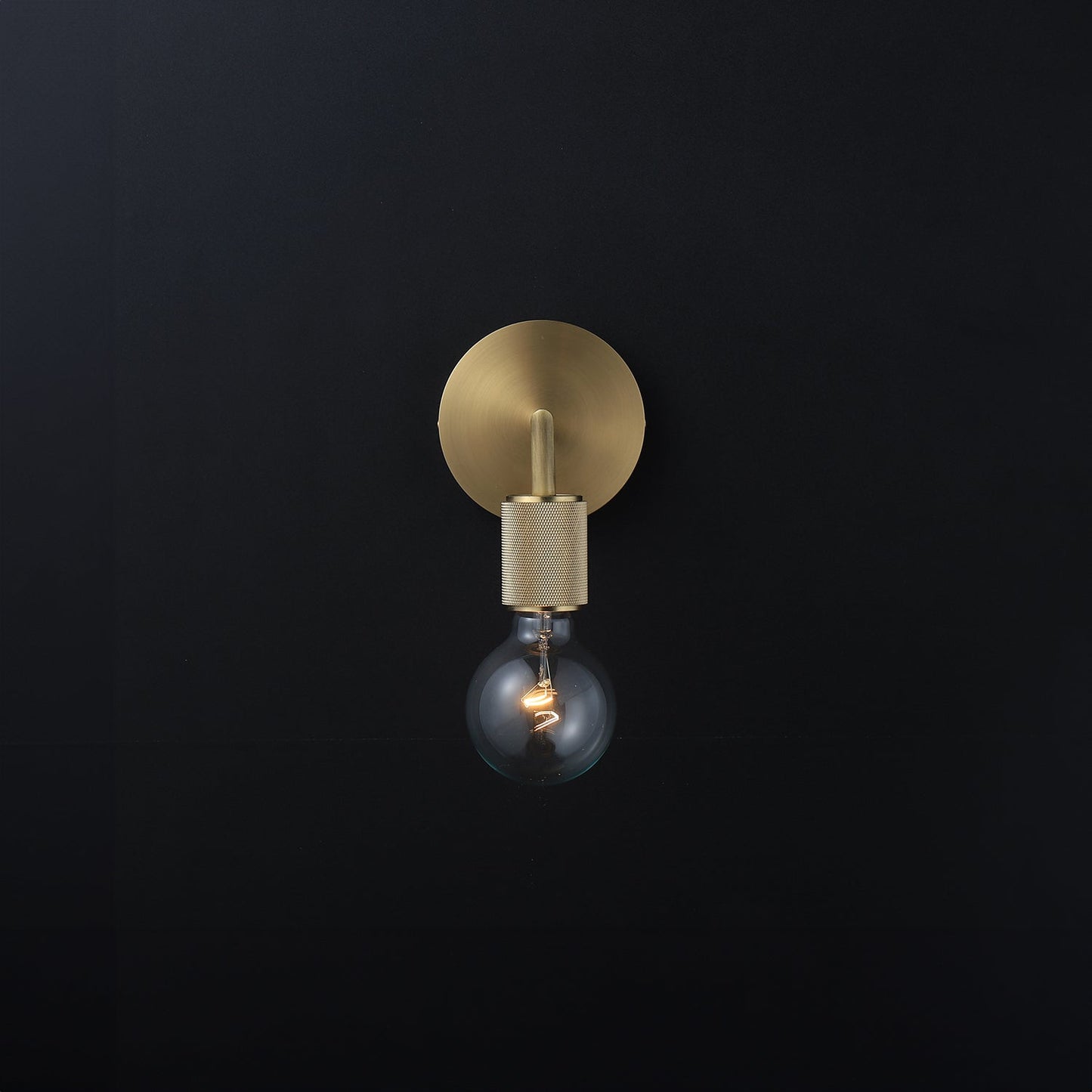 Utilitaire Funnel Shade Sconce