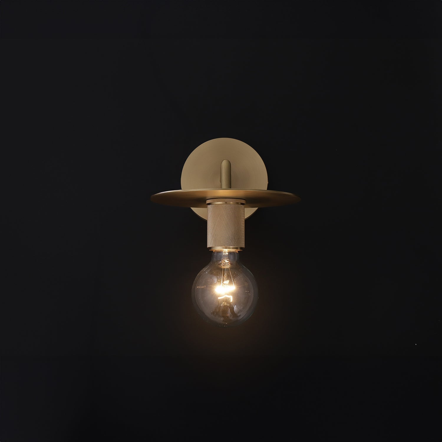 Utilitaire Funnel Shade Sconce