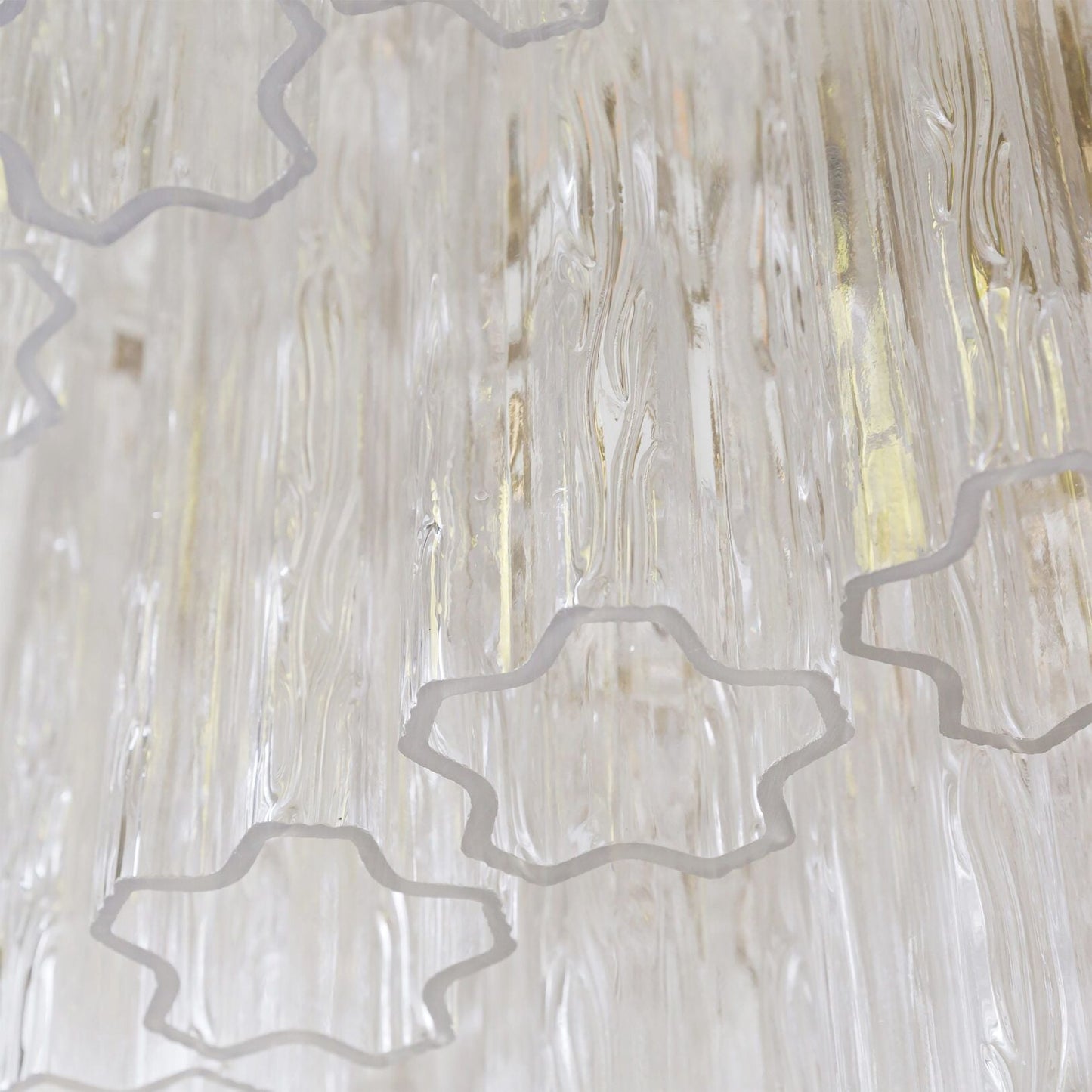 Medium Treviso Chandelier 28"