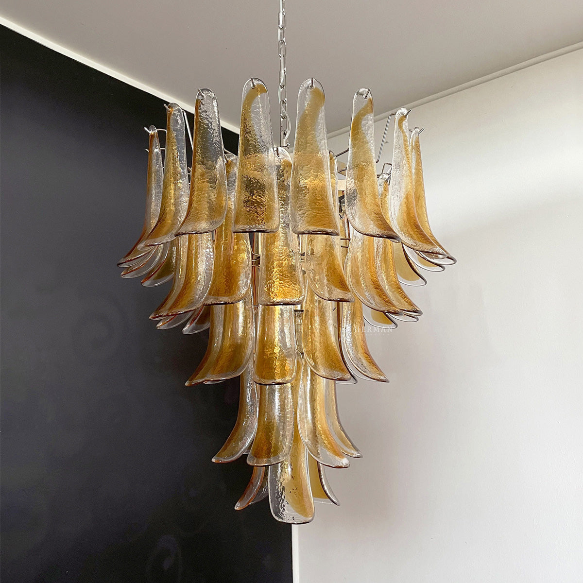 Murano Chandelier – 52 petals – Amber