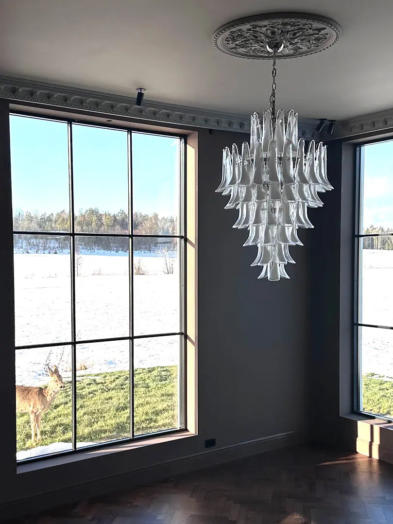 Murano Chandelier – 85 petals – White/Transparent