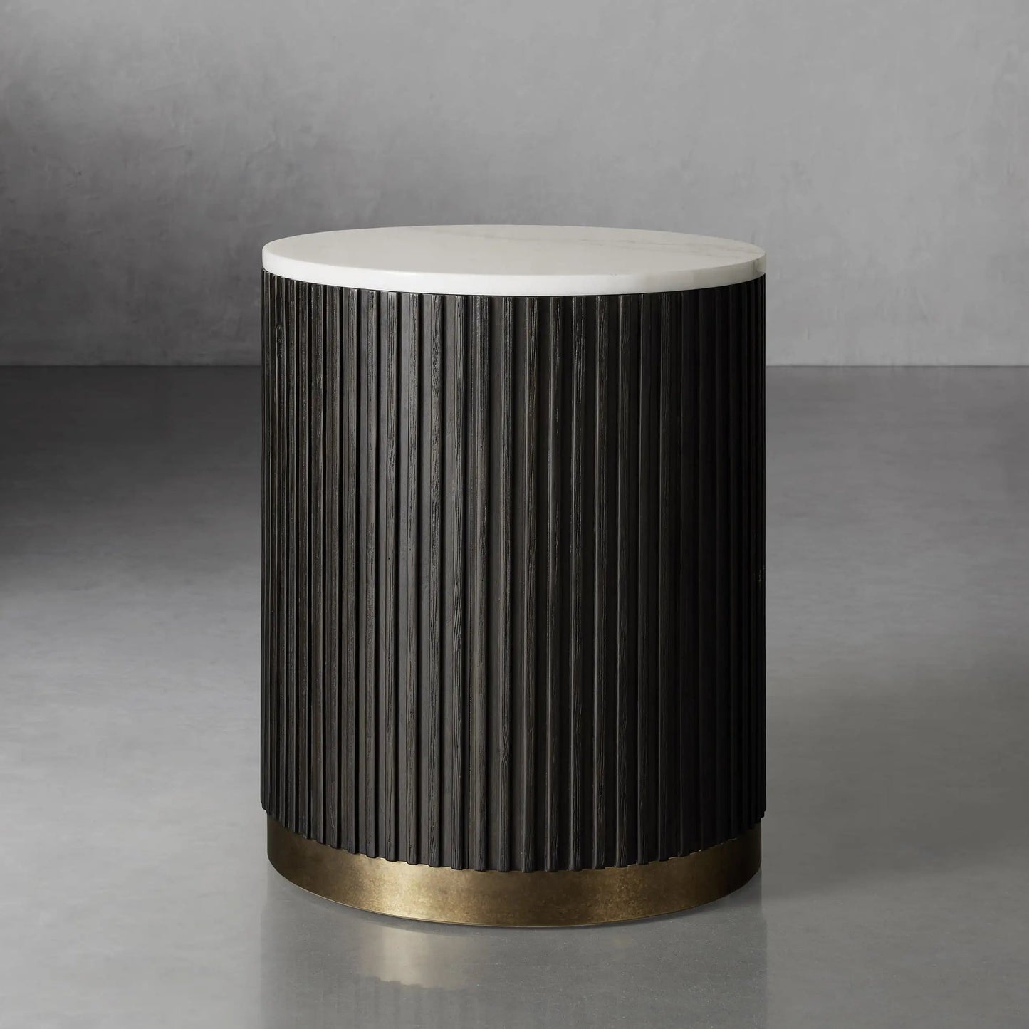 Arden End Table in Oak