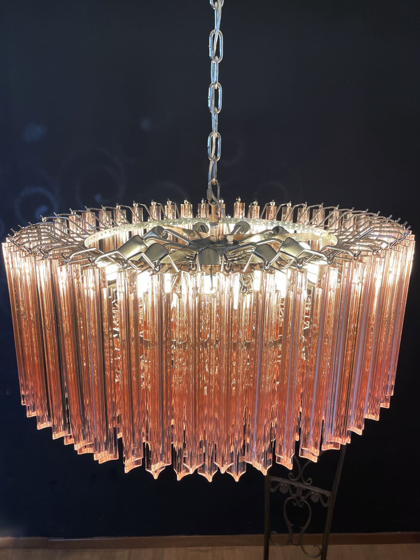 Murano Chandelier – Triedri Round – 265 prisms – Pink