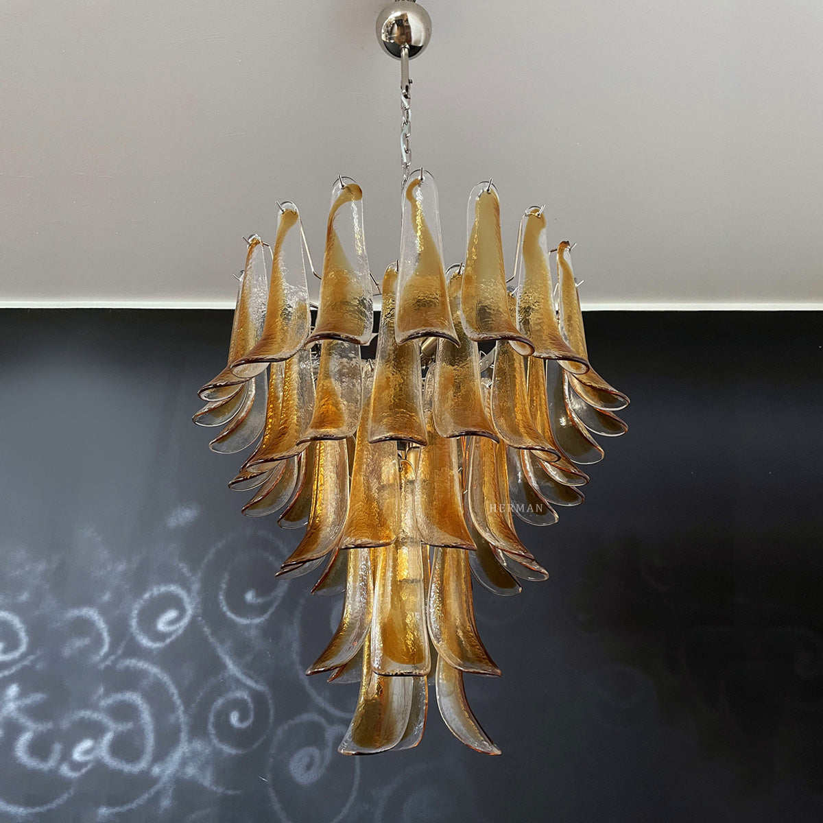 Murano Chandelier – 52 petals – Amber
