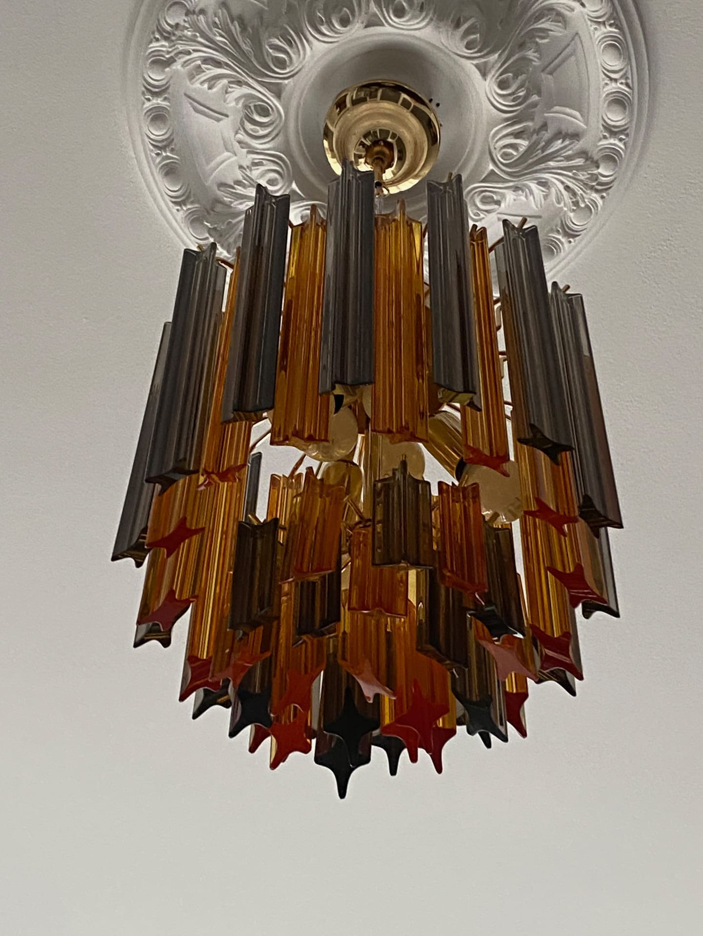 Murano Chandelier – 47 prisms – Amber/Smoked