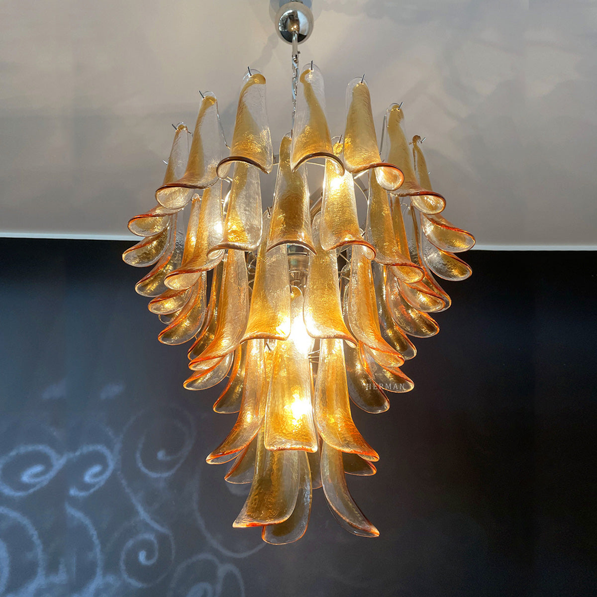 Murano Chandelier – 52 petals – Amber