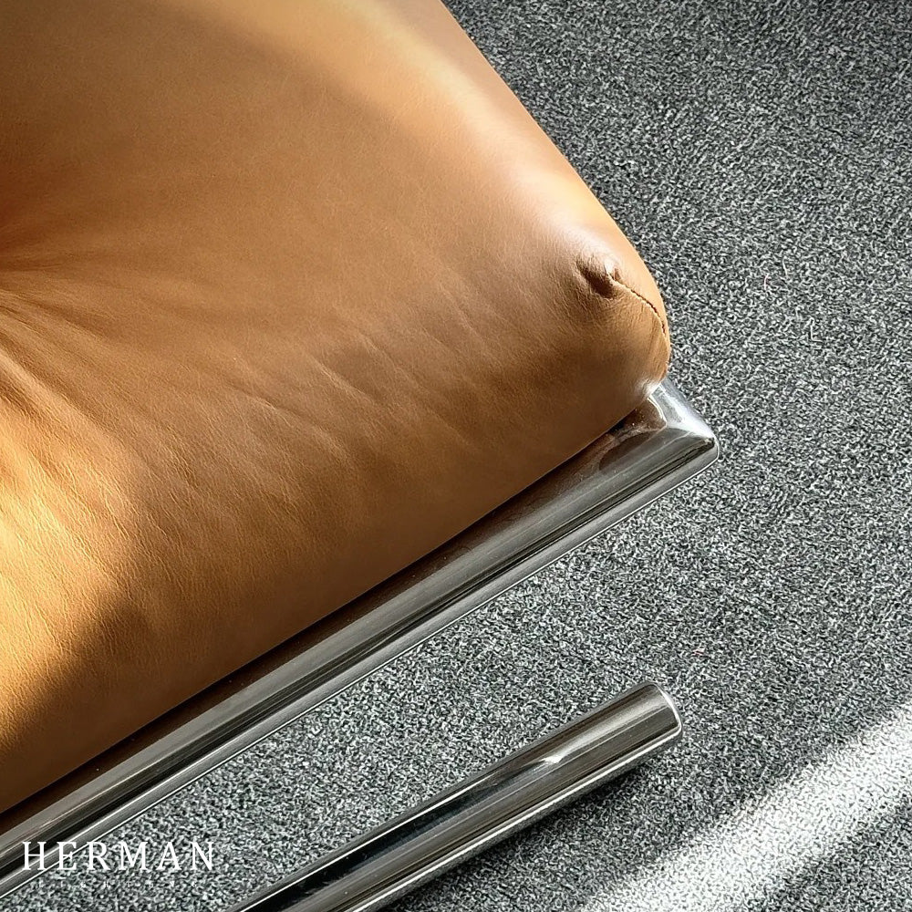 Modern Simple Oil Waxed Leather Leisure Chair