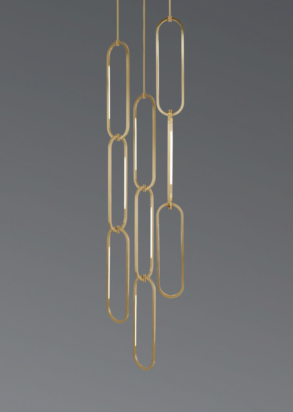 Oval chain cluster pendant