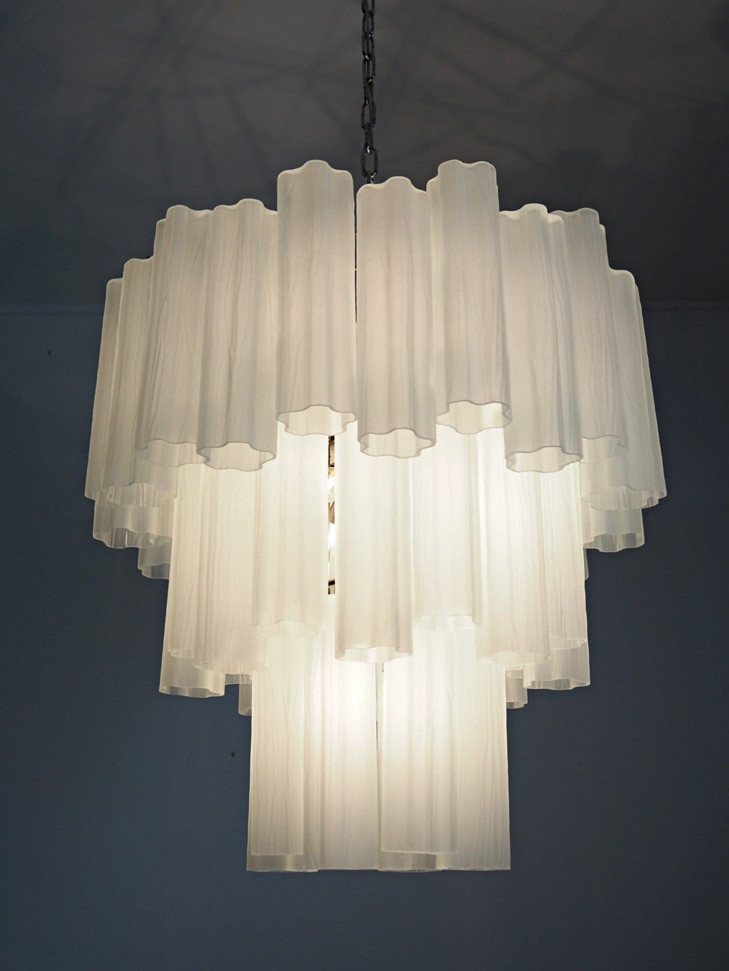 Murano Chandelier – 48 tubes – matte white