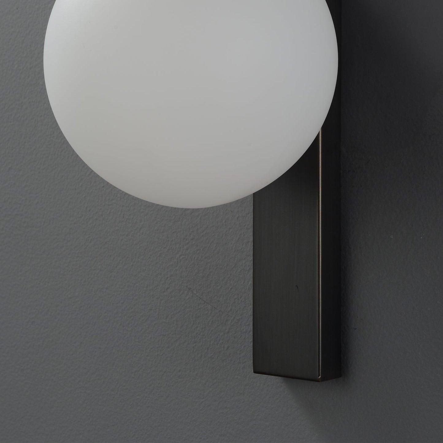 Circ Wall Lamp