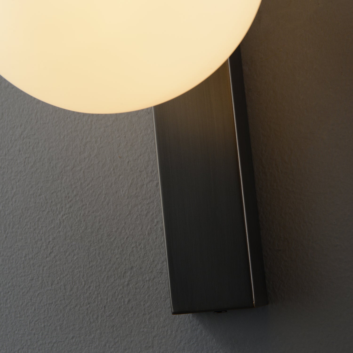 Circ Wall Lamp