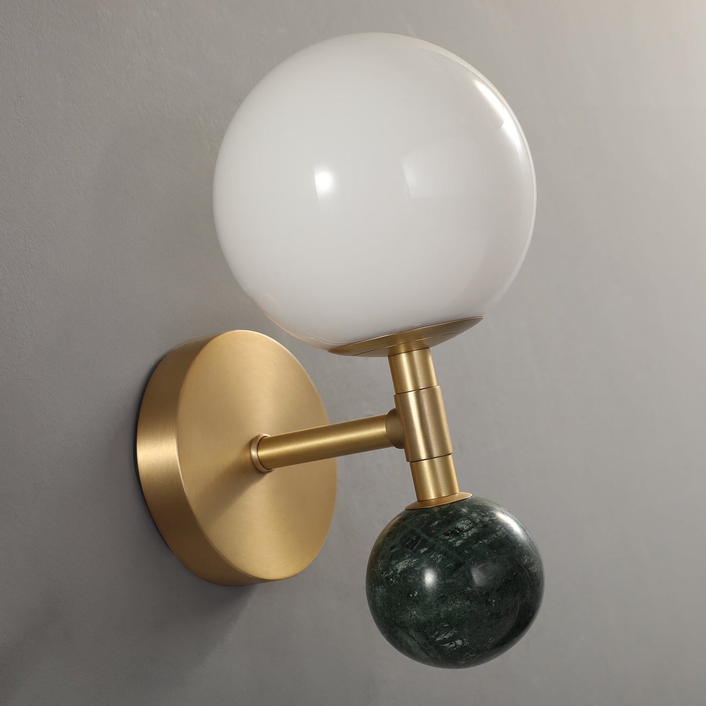 Dalt Wall Light