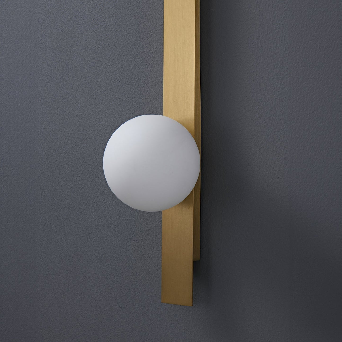 Liila 2 Brass Wall Lamp
