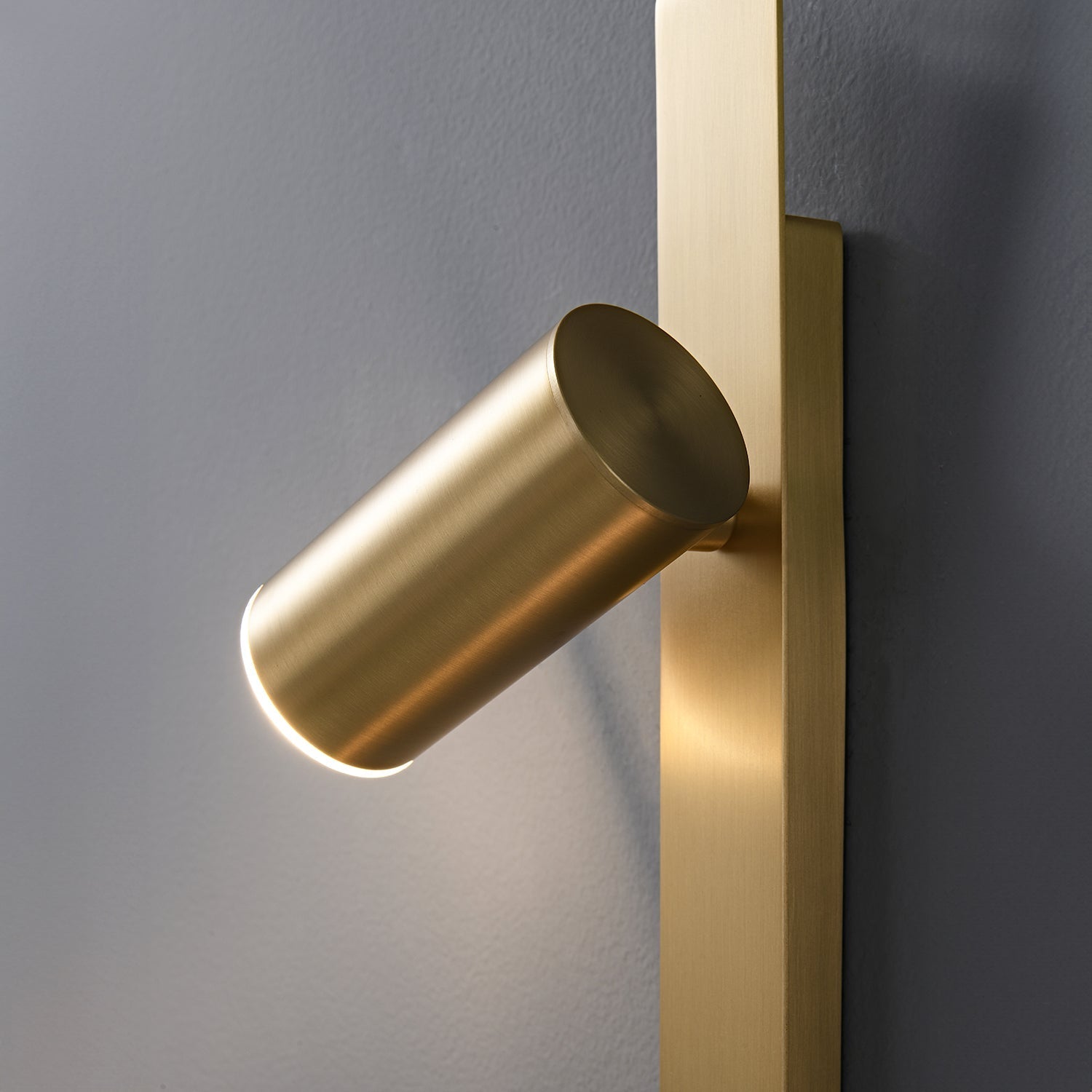 Liila 2 Brass Wall Lamp