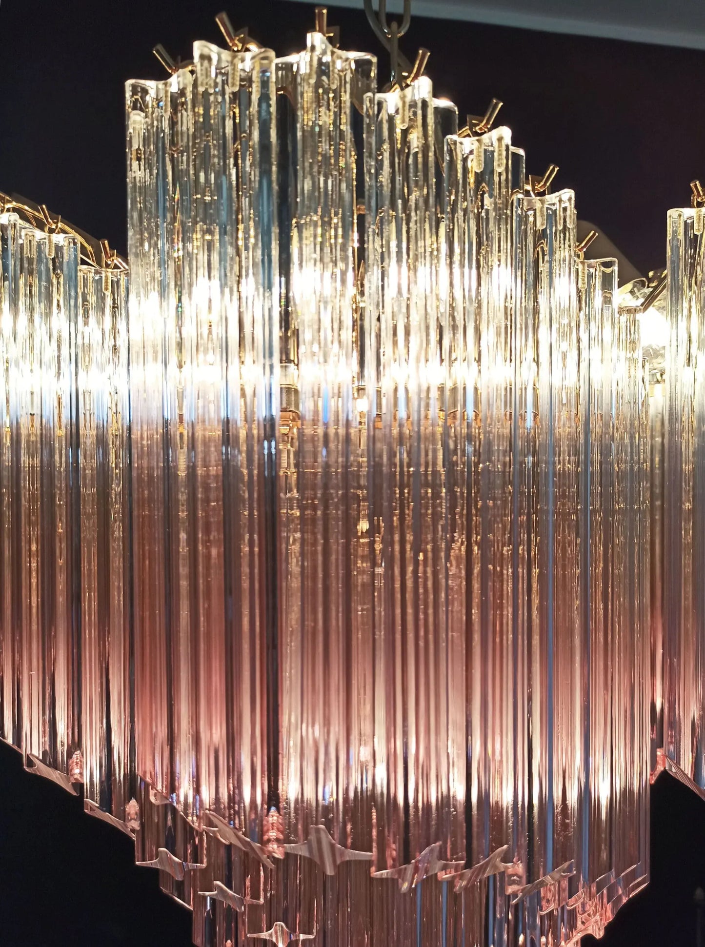 Murano Chandelier – Viennetta -114 prisms – Pink