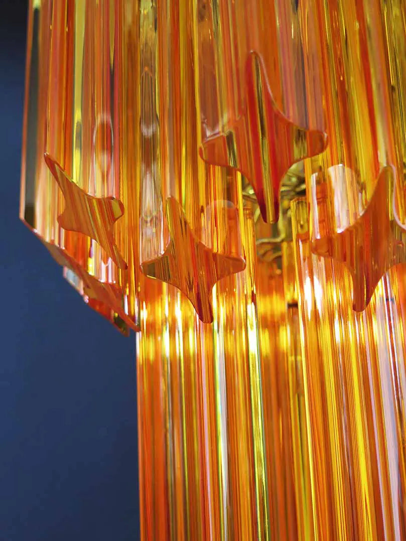 Murano Chandelier – Quadriedri – 46 prisms – Amber
