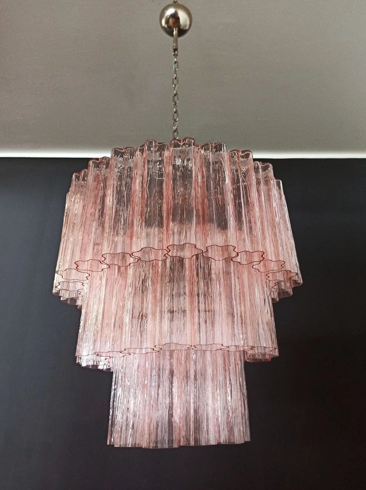 Murano Chandelier – 52 tubes – Pink