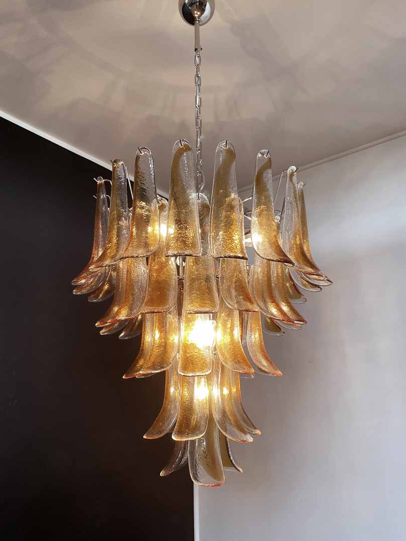 Murano Chandelier – 52 petals – Amber