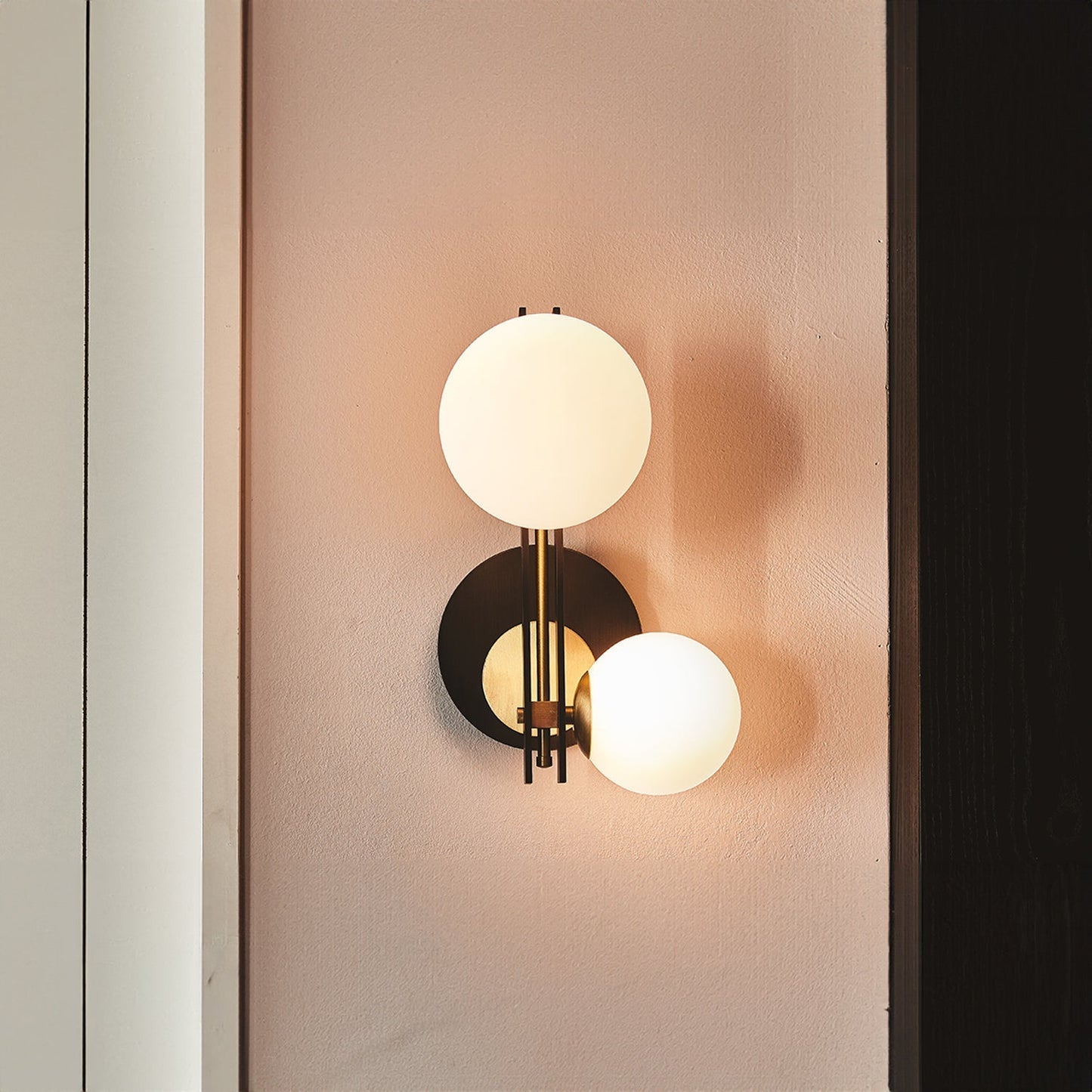 Planeta Wall Lamp