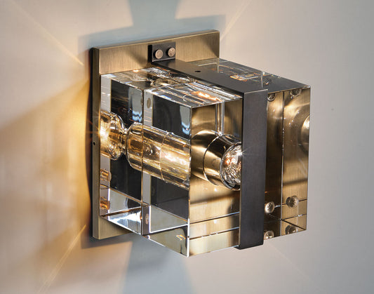 Glaçon Square Sconce