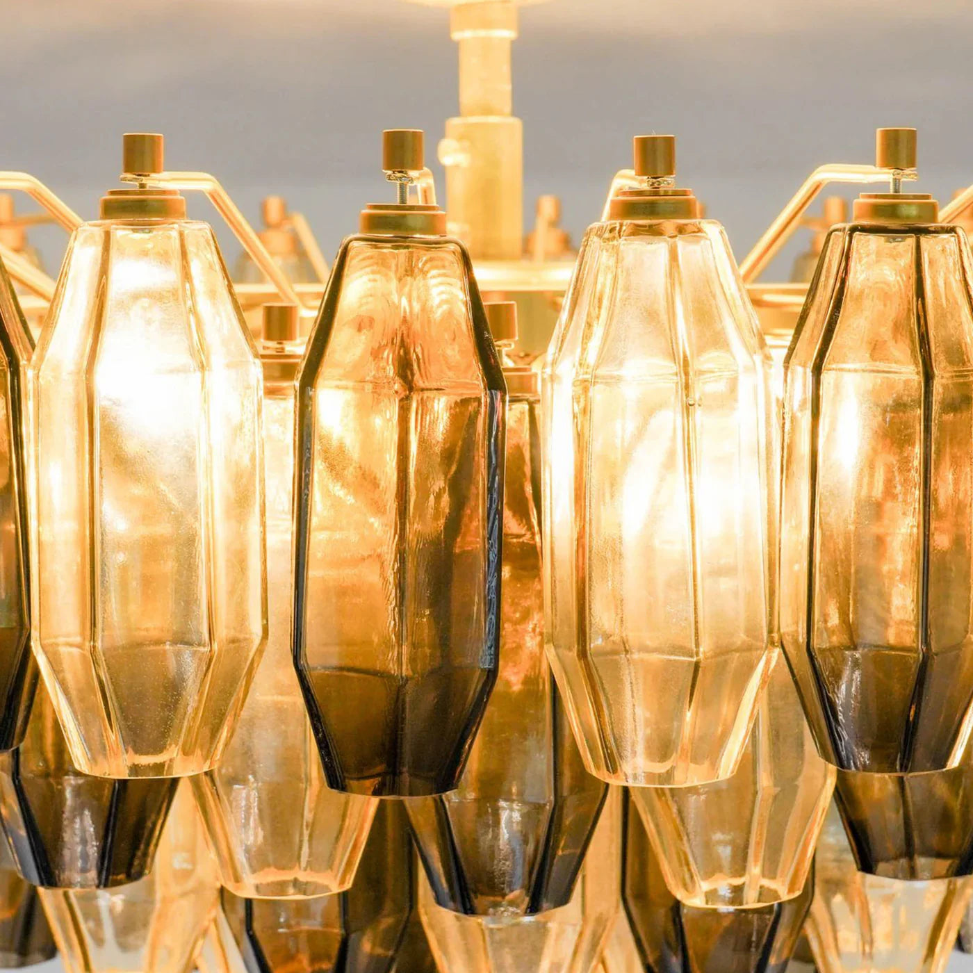 Prismatico 91 Elements Amber And Taupe Compact Glass Chandelier 25"